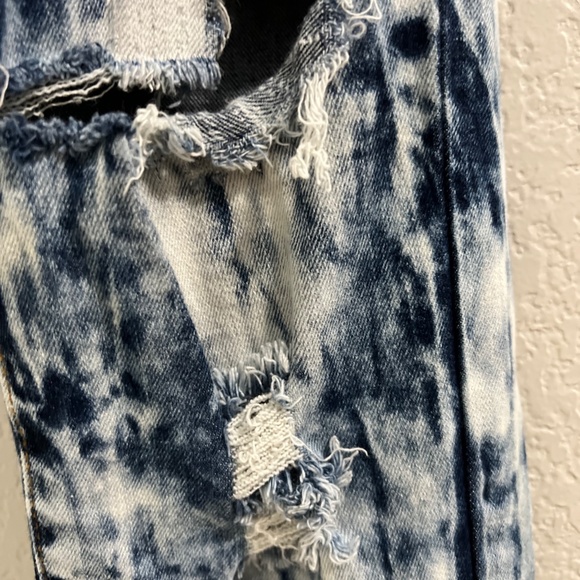 VIP Vintage Acid Washed and Destroyed Jeans - Picture 5 of 11
